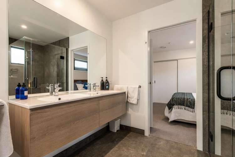 84 Howden Drive Jacks Point_12