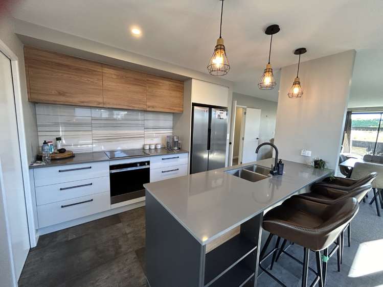 32 Franks Way Papamoa_2