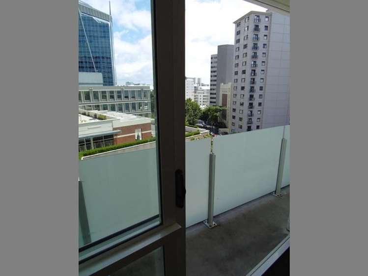 913/10 Waterloo Quadrant Auckland Central_2