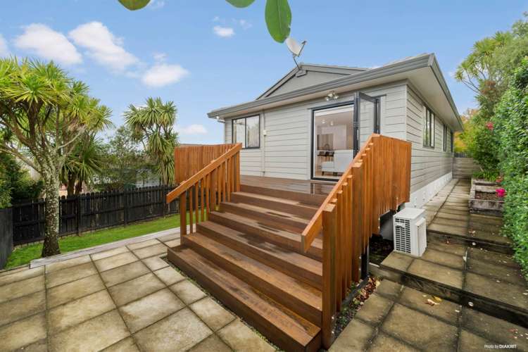 2/17 Heathglen Place Bayview_12