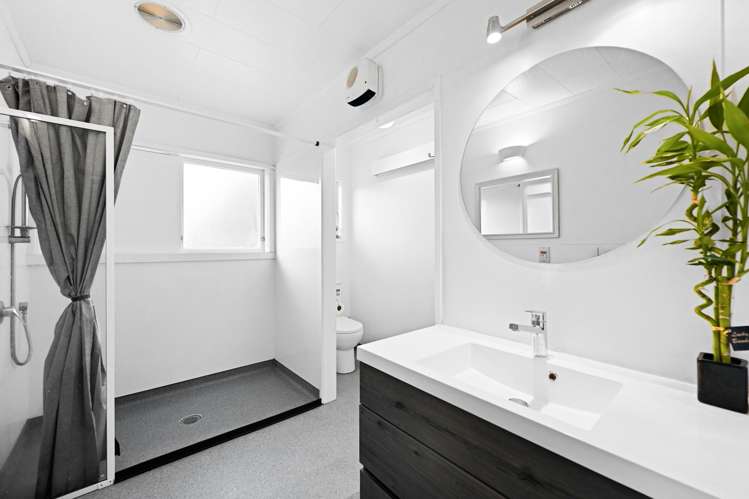 59 Resthill Crescent Glenview_15