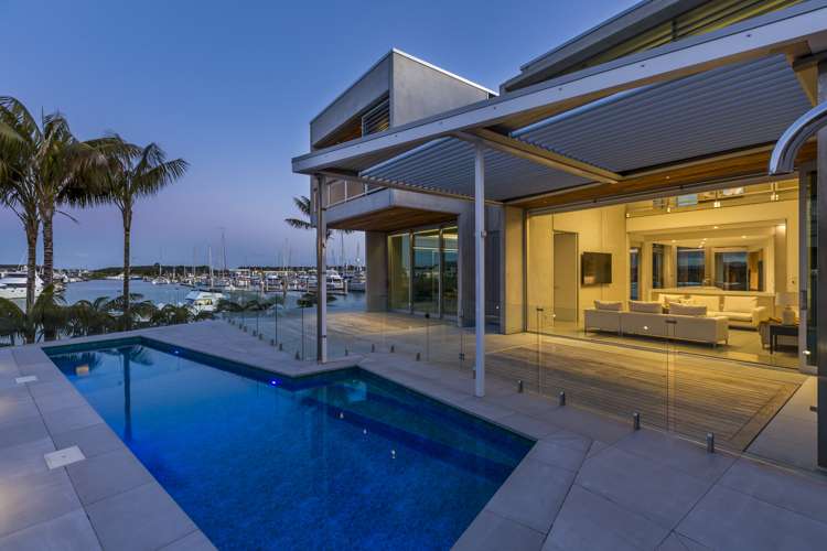 10 Martingale Lane One Tree Point_25