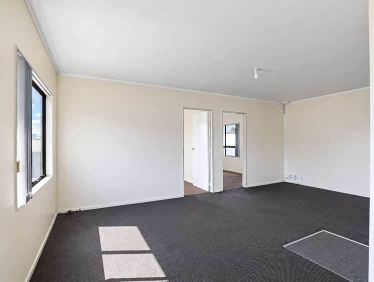 132 Riri Street Mangakakahi_19