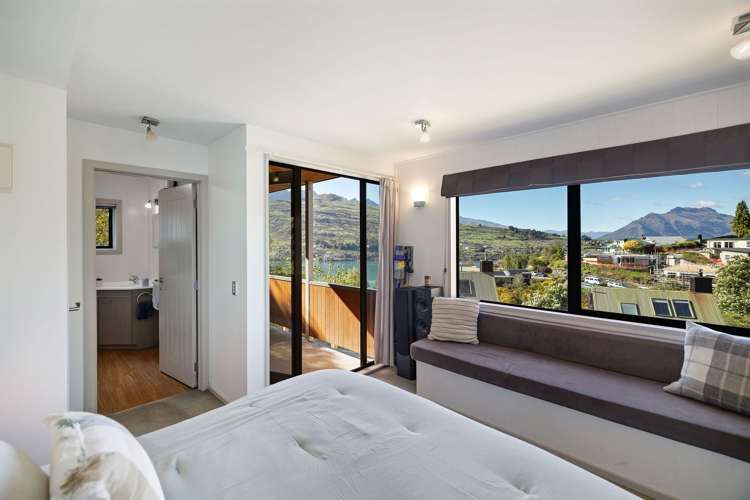 15 Woodbury Rise, Golden Heights,_4