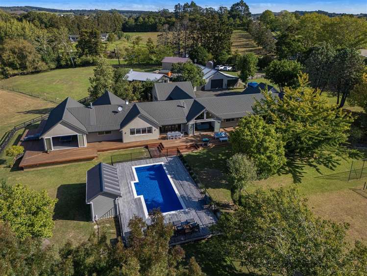 346 Ireland Road Waitoki_26