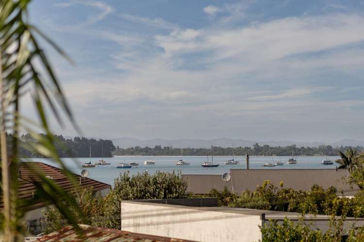 11 Omokoroa Road Omokoroa_1