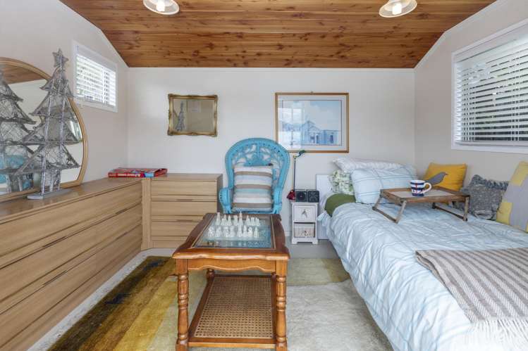 466 Marine Drive Charteris Bay_19