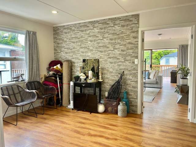 1 Christina Ave Te Atatu South_3