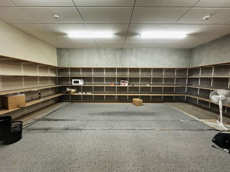 Unit 4/11 Orbit Drive Rosedale_12