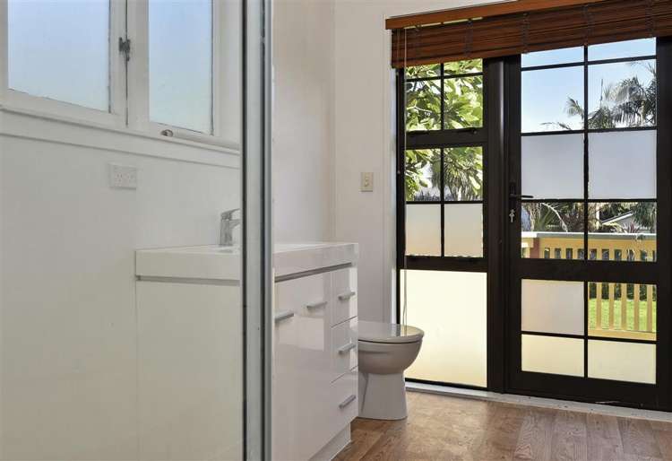 15 Kenyon Avenue 1728_10