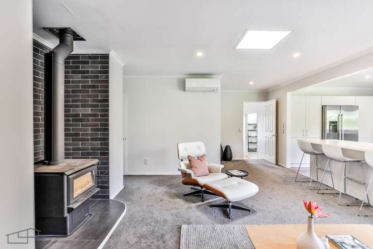 10 Woodfern Crescent Titirangi_13