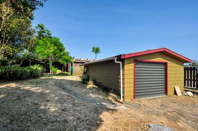 305 Linton Crescent Whangamata_21