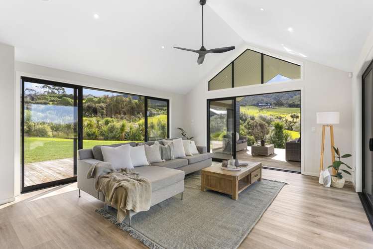 159 Robert Hastie Drive_3