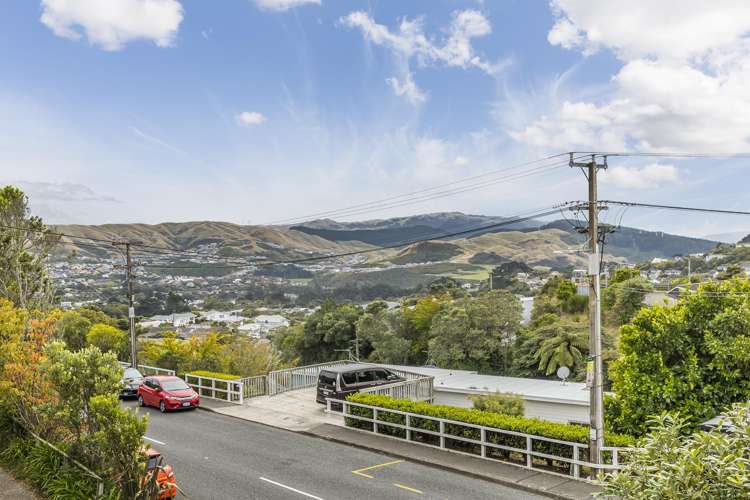 2/236 Helston Road Paparangi_11