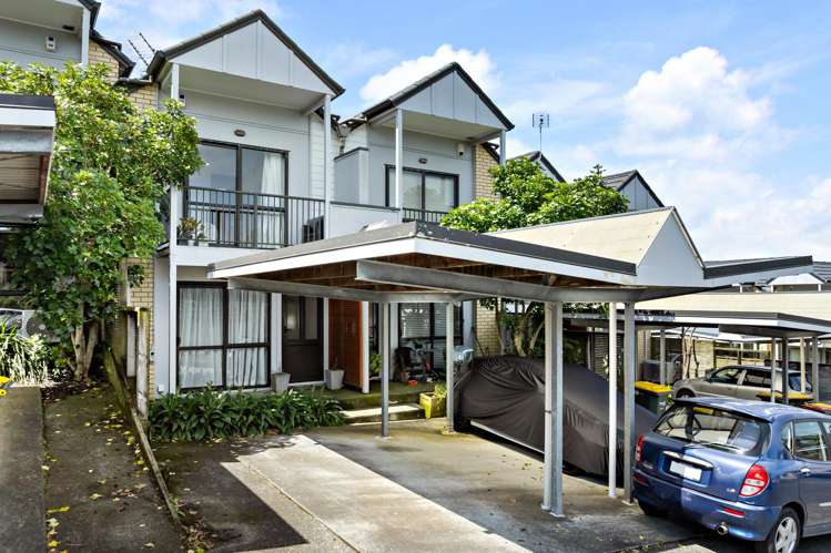 4/94 Glengarry Road Glen Eden_1