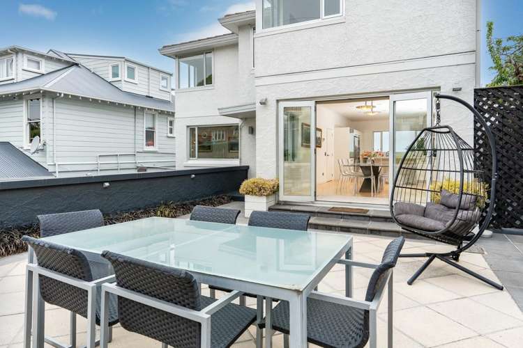 138 London Street Dunedin Central_34