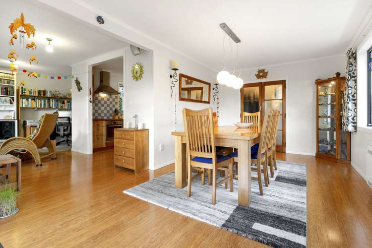 274 Glengarry Road Glen Eden_10