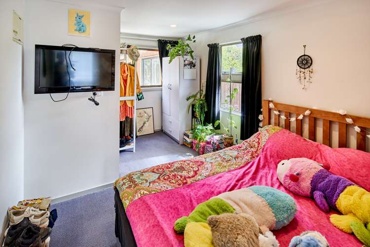 16 Brasenose Place Tawa_25