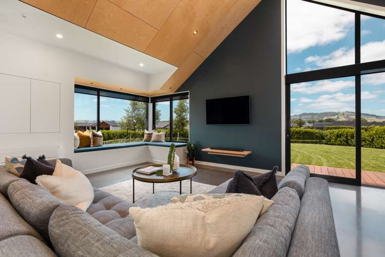 47 Baxter Michael Crescent Cambridge_6