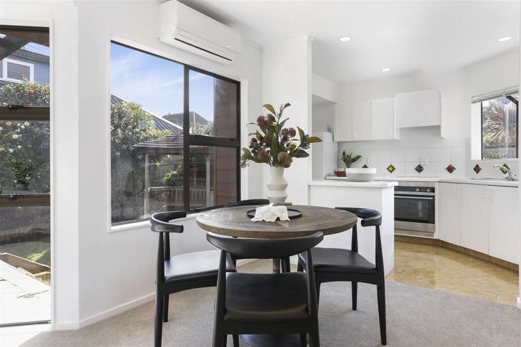 2/55 Killarney Street Takapuna_5