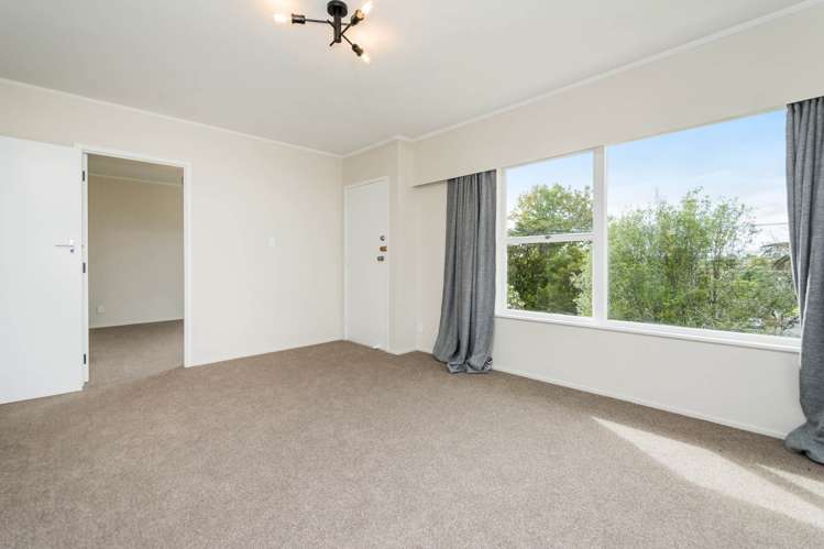 1/42 Hogans Road Glenfield_3