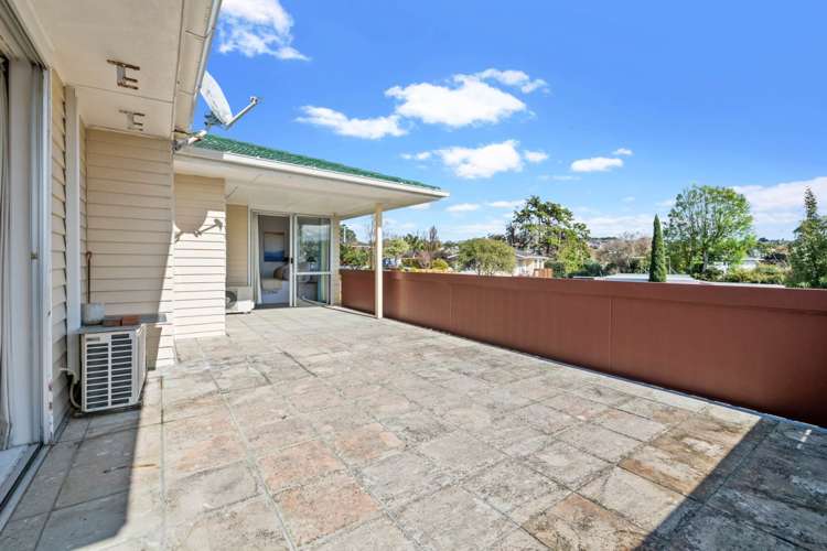 8 Uppingham Crescent Hillcrest_14