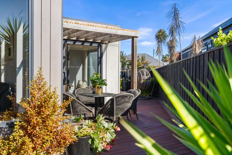 32 Carnaveron Drive Lincoln_13