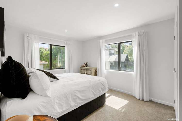 77 Chelsea View Drive Chatswood_13