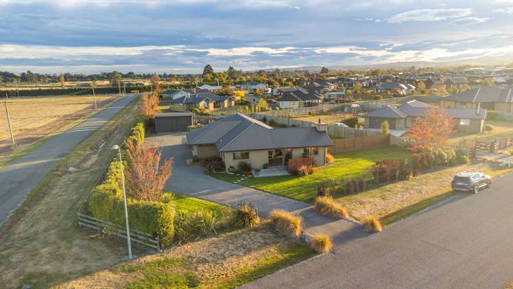 1 Fantail Avenue Amberley_24