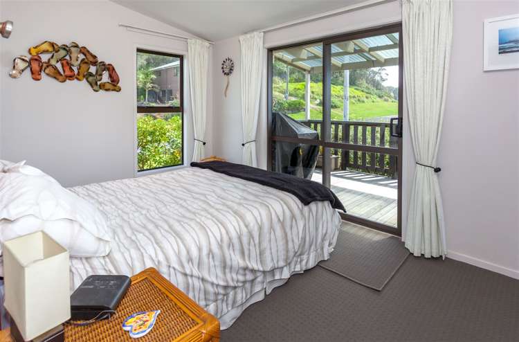 98 Ocean Beach Road Tairua_10