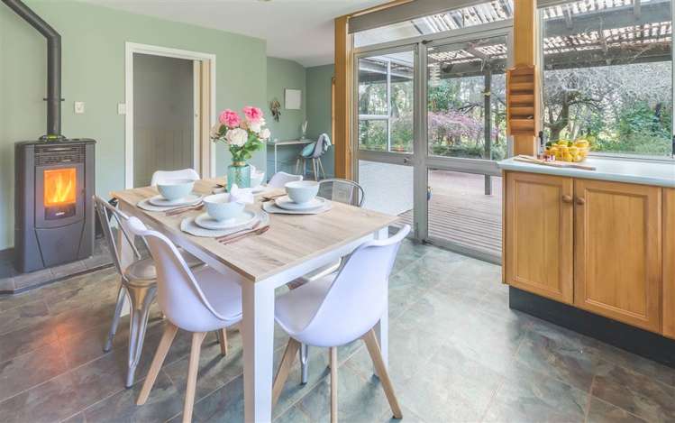 32 Peka Peka Road Peka Peka_15