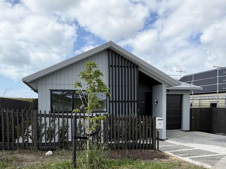 98 Huanui Drive Orewa_20