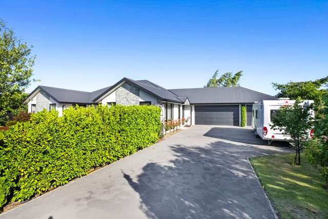 Leafy Oasis in the Heart of Rolleston