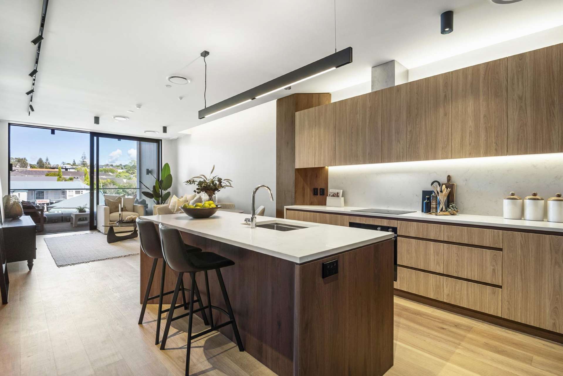 8/423-427 Beach Road Mairangi Bay_0