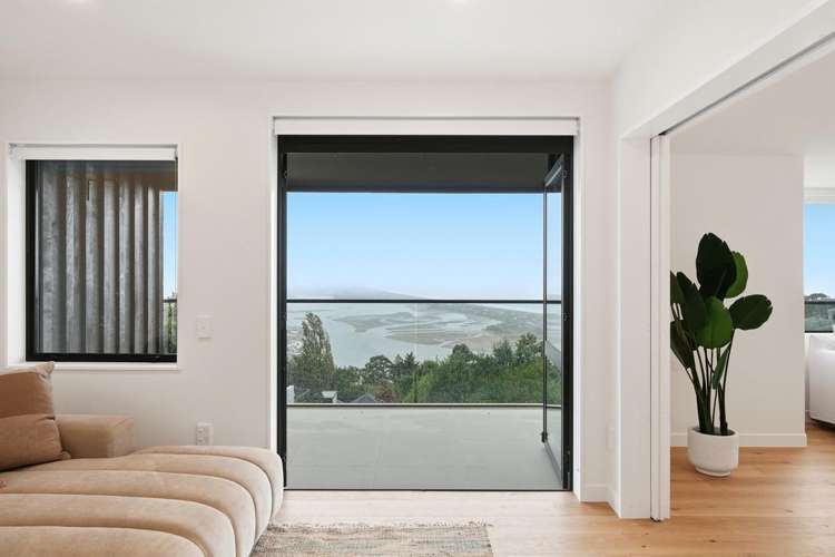 2/24 Revelation Drive Clifton_8