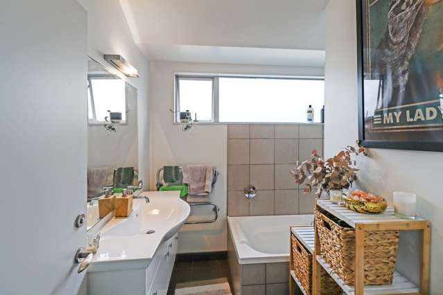 1b/10 Park Avenue Epuni_4