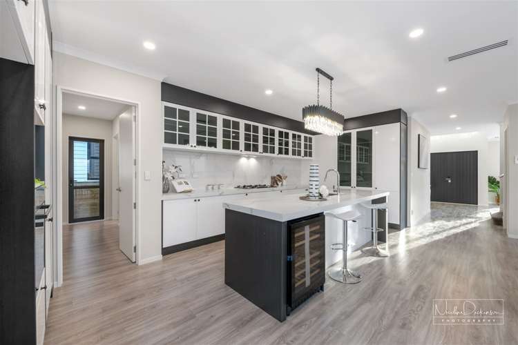 16 Aklander Rise Flat Bush_6