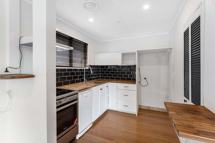 52 Mazengarb Road Paraparaumu Beach_7