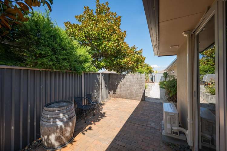 53 Covent Drive Stoke_25