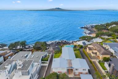 5/241 Hurstmere Road_2