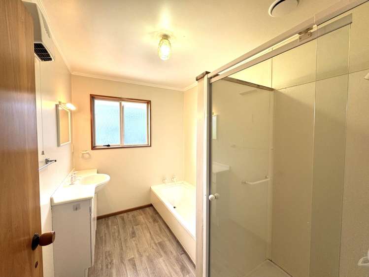 32 Crossleigh Crescent Balclutha_17