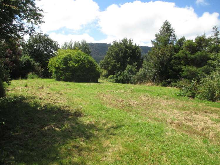 869 Tahakopa Valley Road Catlins Surrounds_34