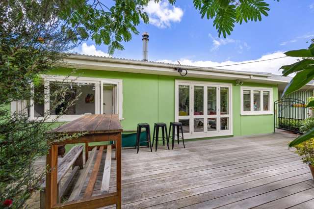 24 Lorenzen Bay Road Raglan_4