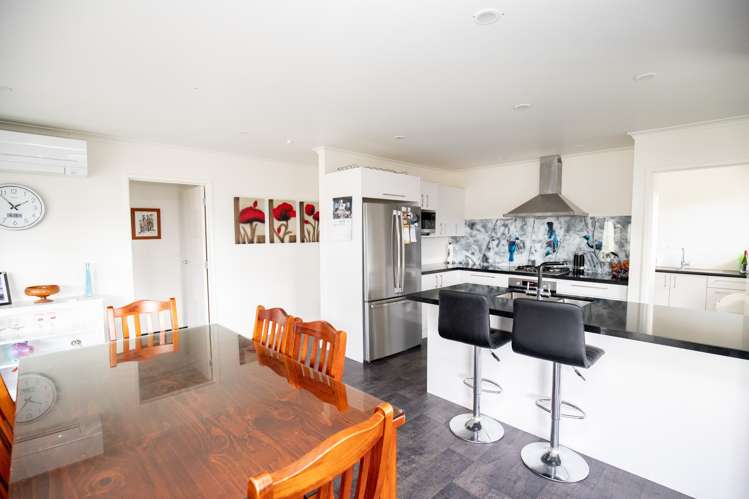 8 Costello Drive Ngatea_6