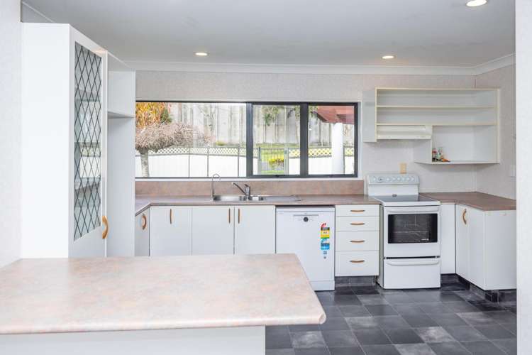 308 Greenhill Drive_5