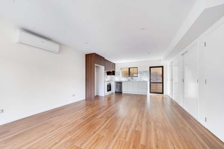 54E Parker Avenue_0