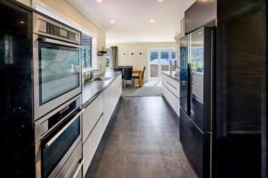 6 Mayfair Place_4