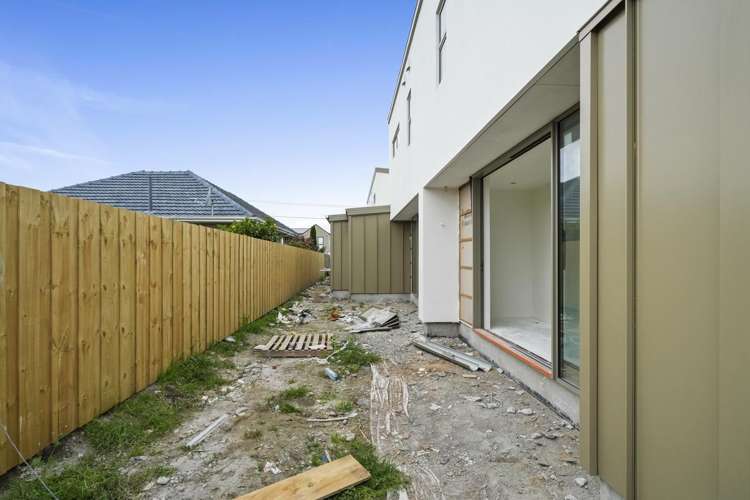 1-4/39 Antigua Street Addington_15