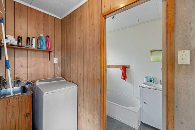 7 James Avenue Pukemiro_10