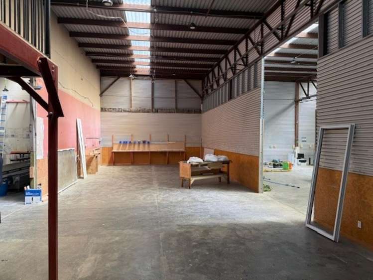 19 Parkway Wainuiomata_4